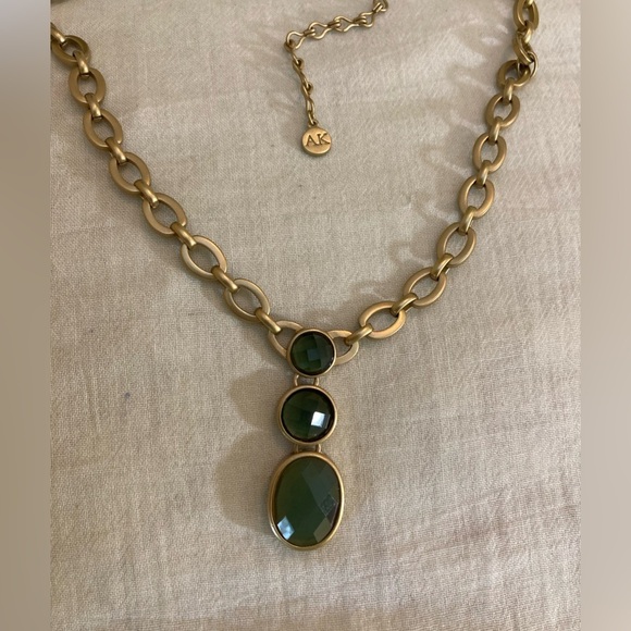 Anne Klein‎ Chain Link Necklace w/ Green Drop Pendant - Picture 7 of 7